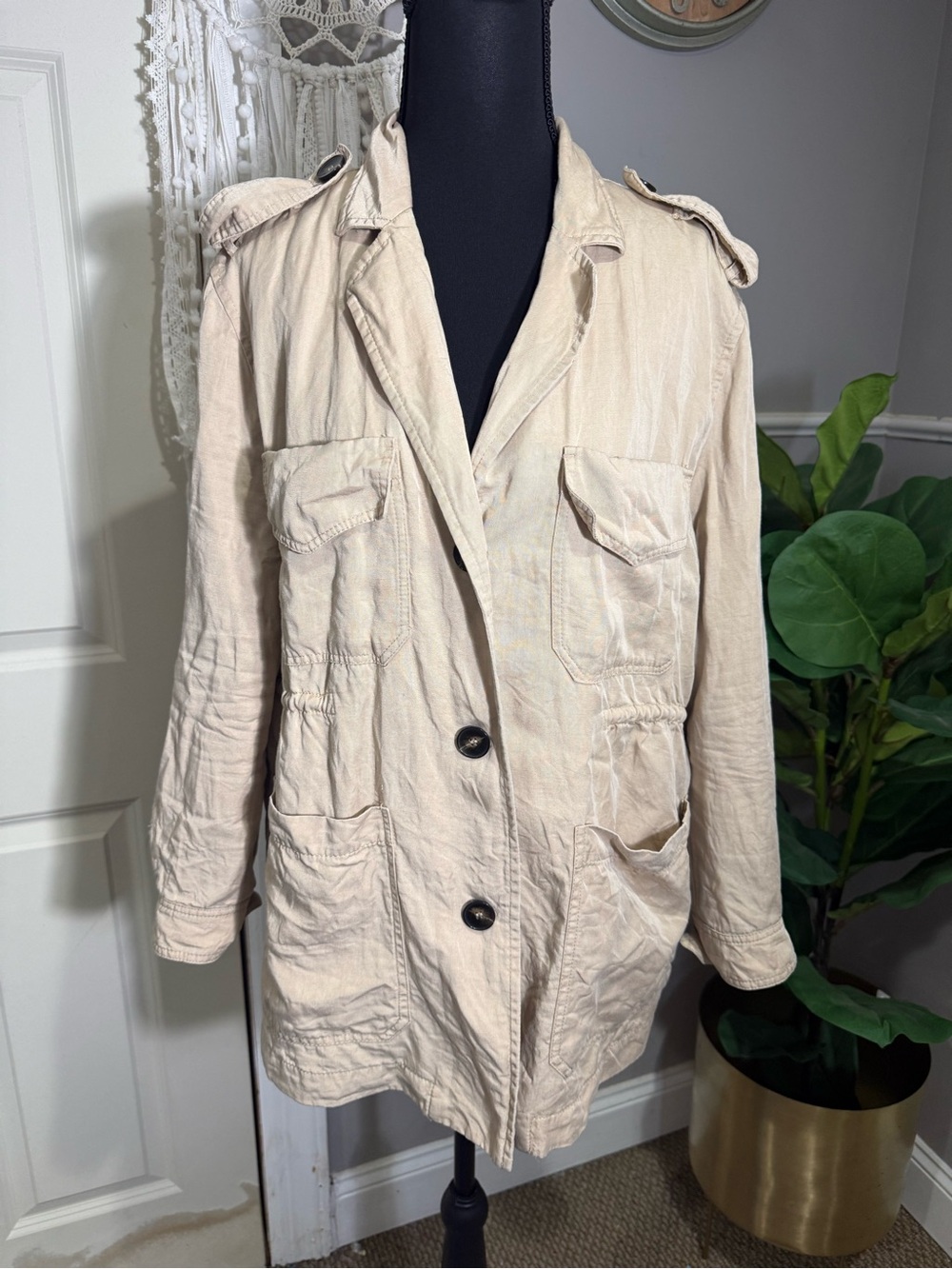 Zara Light Beige Utility Jacket size small